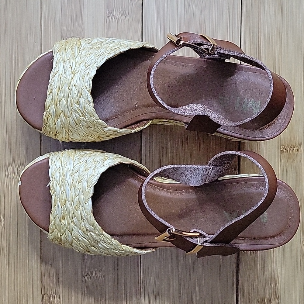 MIA Tan and Cream Woven Sandals